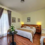 Vittoria فندق 4*