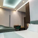 Vittoria 4*