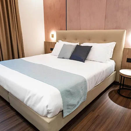 Vittoria Hotel 4*