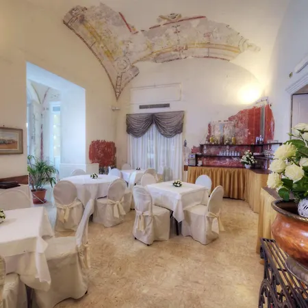 Vittoria Hotel