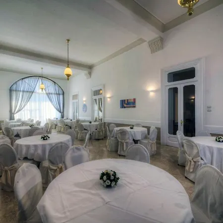 Hotel Vittoria 4*