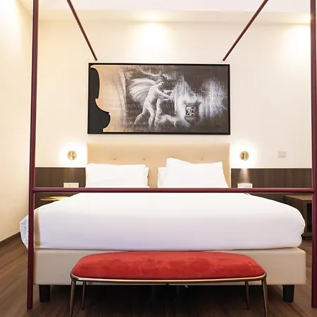 Hotel Vittoria 4*