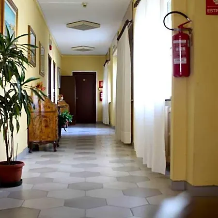 Vittoria فندق