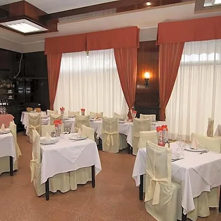 فندق Vittoria 4*